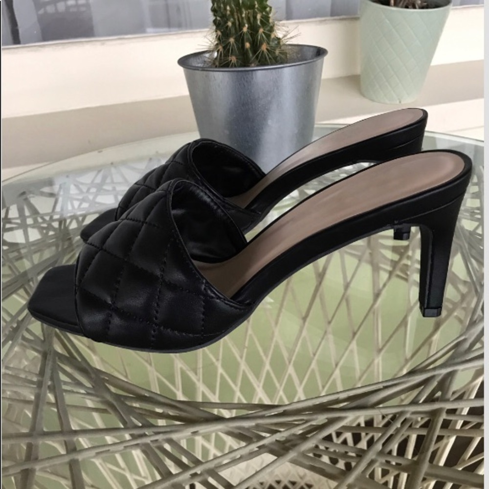 New quilted square toe heel 6.5 & 8.5 - Picture 14 of 16